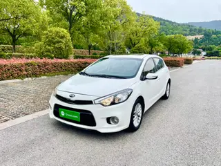 Kia K3S 2014 1.6L Automatique GLS