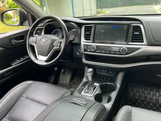 Toyota Highlander 2020 2.0T Million Commemorative Edition interior photo 12 Toyota Highlander 2020 2.0T Million Commemorative Edition interior photo 12