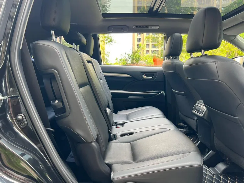 Toyota Highlander 2020 2.0T Million Commemorative Edition interior photo 14 Toyota Highlander 2020 2.0T Million Commemorative Edition interior photo 14