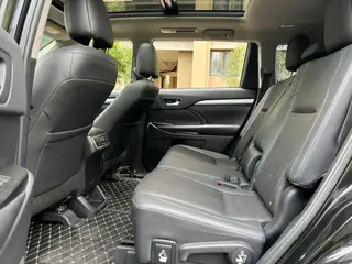 Toyota Highlander 2020 2.0T Million Commemorative Edition interior photo 17 Toyota Highlander 2020 2.0T Million Commemorative Edition interior photo 17