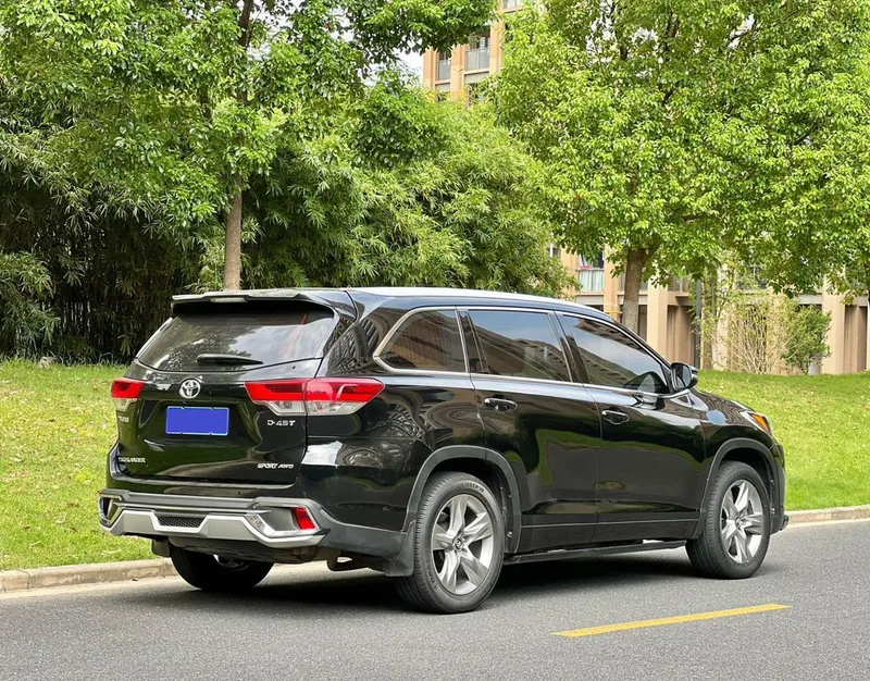 Toyota Highlander 2020 2.0T Million Commemorative Edition interior photo 18 Toyota Highlander 2020 2.0T Million Commemorative Edition interior photo 18