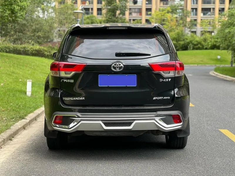 Toyota Highlander 2020 2.0T Million Commemorative Edition interior photo 19 Toyota Highlander 2020 2.0T Million Commemorative Edition interior photo 19