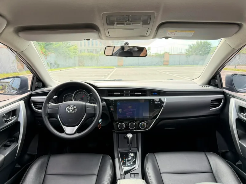 Toyota Corolla 2017 1.6L CVT GL extérieur photo 7 Toyota Corolla 2017 1.6L CVT GL extérieur photo 7