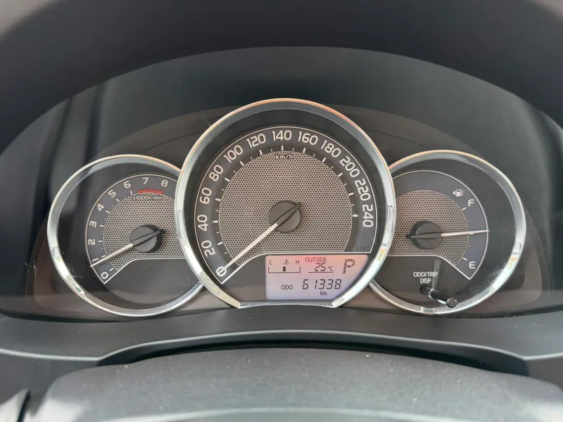 Toyota Corolla 2017 1.6L CVT GL extérieur photo 10 Toyota Corolla 2017 1.6L CVT GL extérieur photo 10
