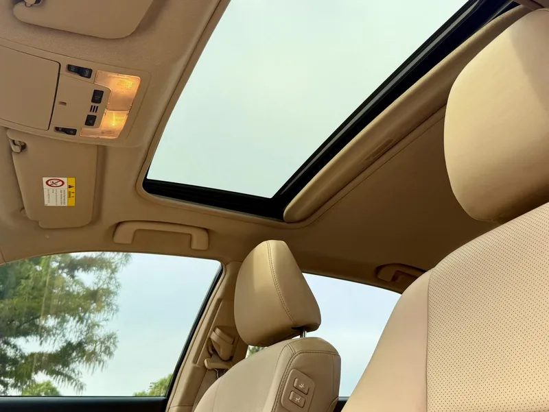 Toyota Camry 2013 2.5G Comfort Edition interior photo 12 Toyota Camry 2013 2.5G Comfort Edition interior photo 12