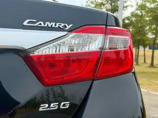 Toyota Camry 2013 2.5G Comfort Edition interior photo 15 Toyota Camry 2013 2.5G Comfort Edition interior photo 15