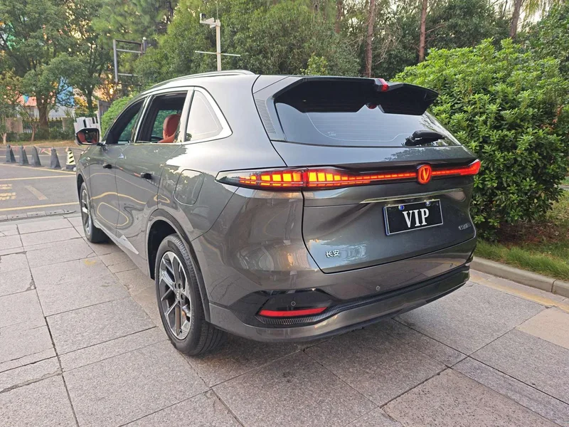 Changan CS75 PLUS 2025 Fourth generation 1.5T New Blue Whale Wisdom Flagship interior photo 16 Changan CS75 PLUS 2025 Fourth generation 1.5T New Blue Whale Wisdom Flagship interior photo 16