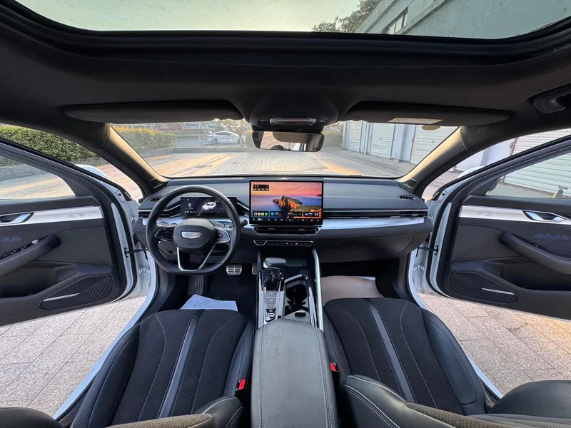 Geely Preface 2025 2.0T Oriental Yao Current Edition exterior photo 7 Geely Preface 2025 2.0T Oriental Yao Current Edition exterior photo 7