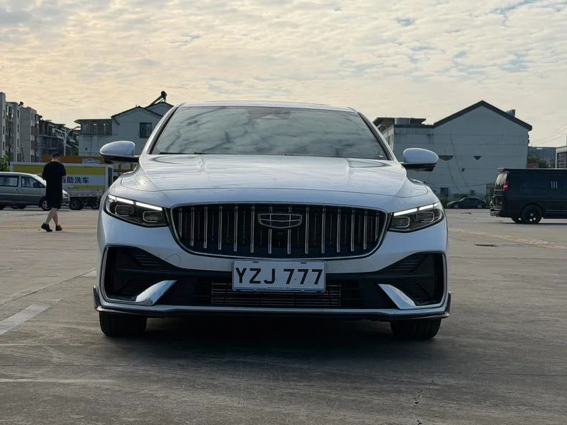 Geely Preface 2026 1.5T Oriental Yao Kunlun Edition exterior photo 2 Geely Preface 2026 1.5T Oriental Yao Kunlun Edition exterior photo 2