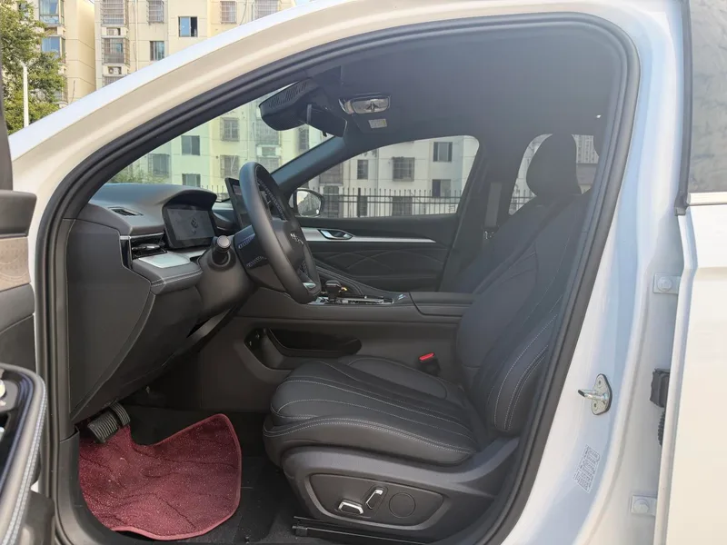 Geely Preface 2026 1.5T Oriental Yao Kunlun Edition exterior photo 4 Geely Preface 2026 1.5T Oriental Yao Kunlun Edition exterior photo 4