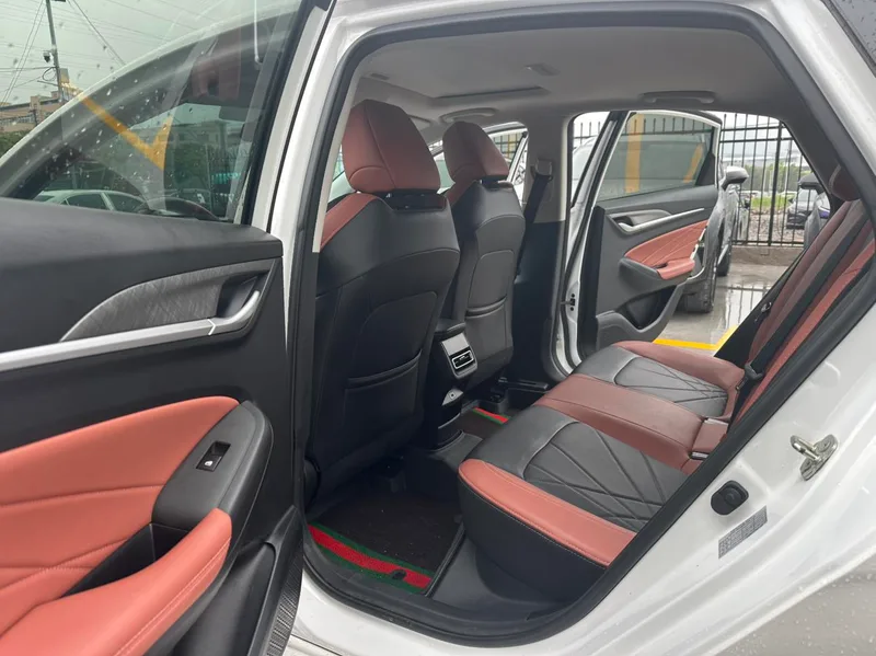 Changan Eado 2023 PLUS Enjoyment Edition Blue whale NE 1.4T GDI DCT Premium Trim exterior photo 6 Changan Eado 2023 PLUS Enjoyment Edition Blue whale NE 1.4T GDI DCT Premium Trim exterior photo 6