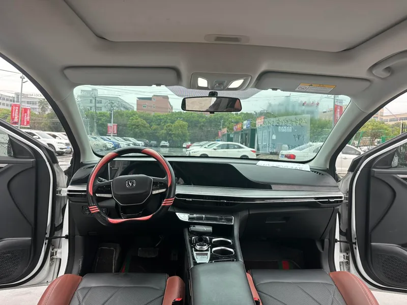 Changan Eado 2023 PLUS Enjoyment Edition Blue whale NE 1.4T GDI DCT Premium Trim interior photo 11 Changan Eado 2023 PLUS Enjoyment Edition Blue whale NE 1.4T GDI DCT Premium Trim interior photo 11