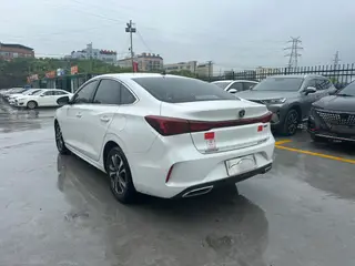 Changan Eado 2023 PLUS Enjoyment Edition Blue whale NE 1.4T GDI DCT Premium Trim interior photo 19 Changan Eado 2023 PLUS Enjoyment Edition Blue whale NE 1.4T GDI DCT Premium Trim interior photo 19