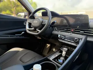 Hyundai Elantra 2023 1.5L CVT GLX Elite Edition interior photo 8 Hyundai Elantra 2023 1.5L CVT GLX Elite Edition interior photo 8