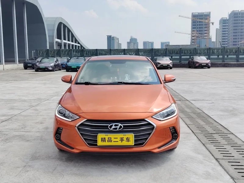 Hyundai Elantra Lingdong 2016 1.6L Auto Zhixuan Elite-type exterior photo 2 Hyundai Elantra Lingdong 2016 1.6L Auto Zhixuan Elite-type exterior photo 2