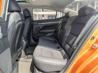Hyundai Elantra Lingdong 2016 1.6L Auto Zhixuan Elite-type interior photo 8 Hyundai Elantra Lingdong 2016 1.6L Auto Zhixuan Elite-type interior photo 8
