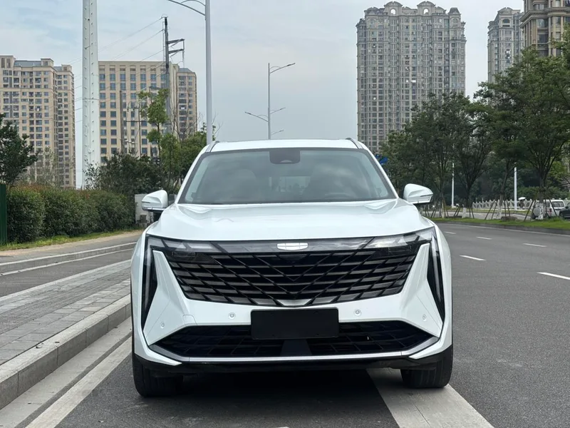 Geely Boyue L 2023 1.5TD DCT Premium Trim exterior photo 2 Geely Boyue L 2023 1.5TD DCT Premium Trim exterior photo 2