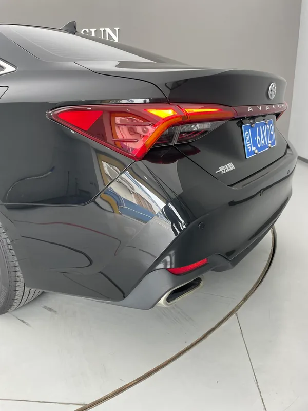 Toyota Avalon 2023 2.0L CVT Edición de lujo interior foto 14 Toyota Avalon 2023 2.0L CVT Edición de lujo interior foto 14