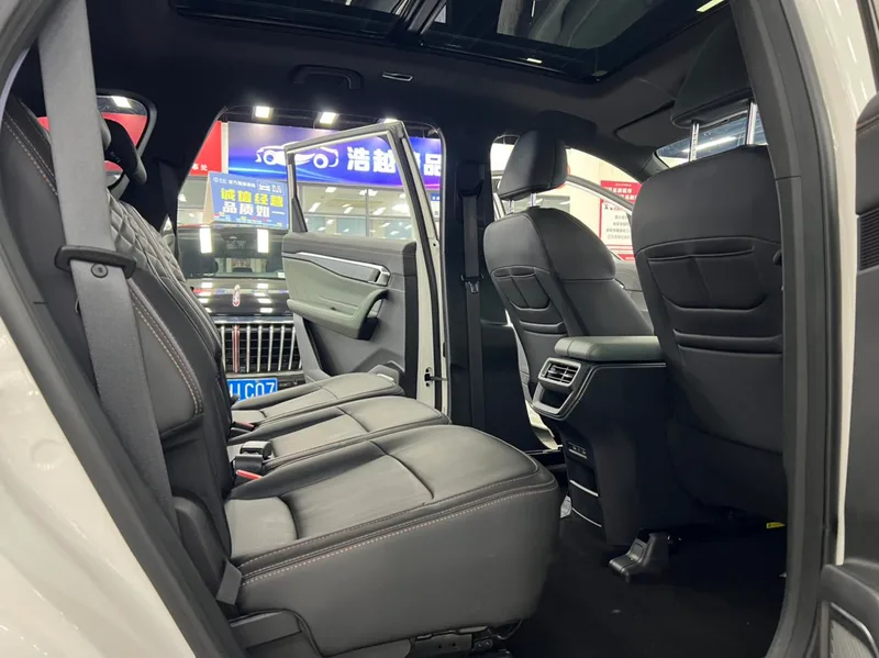 Geely Okavango L 2023 2.0TD DCT Premium Trim exterior photo 7 Geely Okavango L 2023 2.0TD DCT Premium Trim exterior photo 7