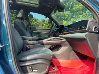 Geely Monjaro 2021 2.0TD High-power automatic four-wheel drive distinguished model interior photo 15 Geely Monjaro 2021 2.0TD High-power automatic four-wheel drive distinguished model interior photo 15