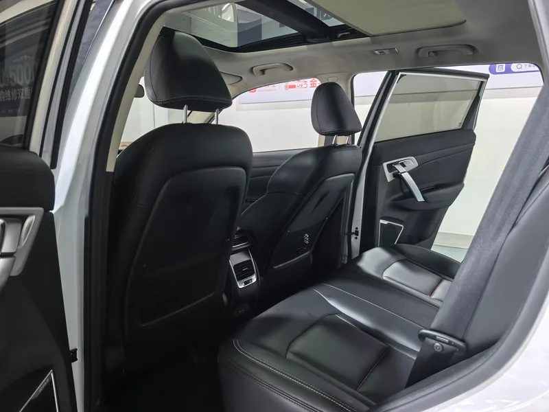 Geely Boyue 2018 1.8TD Automatic two-drive intelligent joint type 4G Interconnected Edition exterior photo 5