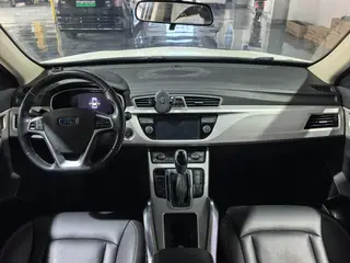 Geely Boyue 2018 1.8TD Automatic two-drive intelligent joint type 4G Interconnected Edition interior photo 6
