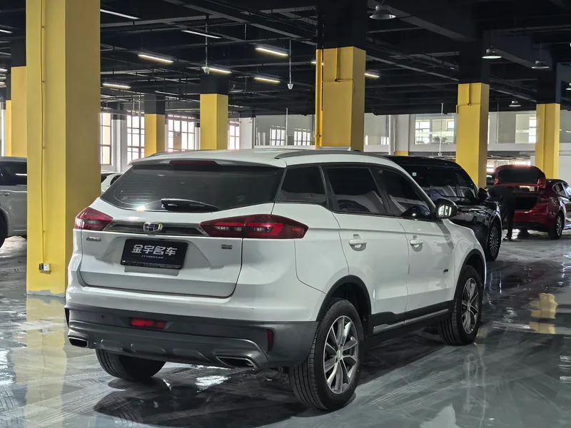 Geely Boyue 2018 1.8TD Automatic two-drive intelligent joint type 4G Interconnected Edition interior photo 10