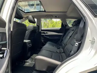 Jetour X70 2022 1.5T DCT Edición Yuexing 5 Asiento interior foto 6 Jetour X70 2022 1.5T DCT Edición Yuexing 5 Asiento interior foto 6