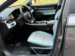 Geely Emgrand 2023 4.ª generación Edición campeona 1.5L CVT Modelo insignia exterior foto 5 Geely Emgrand 2023 4.ª generación Edición campeona 1.5L CVT Modelo insignia exterior foto 5