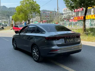 Geely Emgrand 2023 4.ª generación Edición campeona 1.5L CVT Modelo insignia interior foto 8 Geely Emgrand 2023 4.ª generación Edición campeona 1.5L CVT Modelo insignia interior foto 8