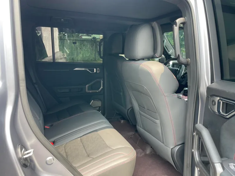 Jetour T2 2023 2.0TD Four-wheel drive Time travel PRO interior photo 12 Jetour T2 2023 2.0TD Four-wheel drive Time travel PRO interior photo 12