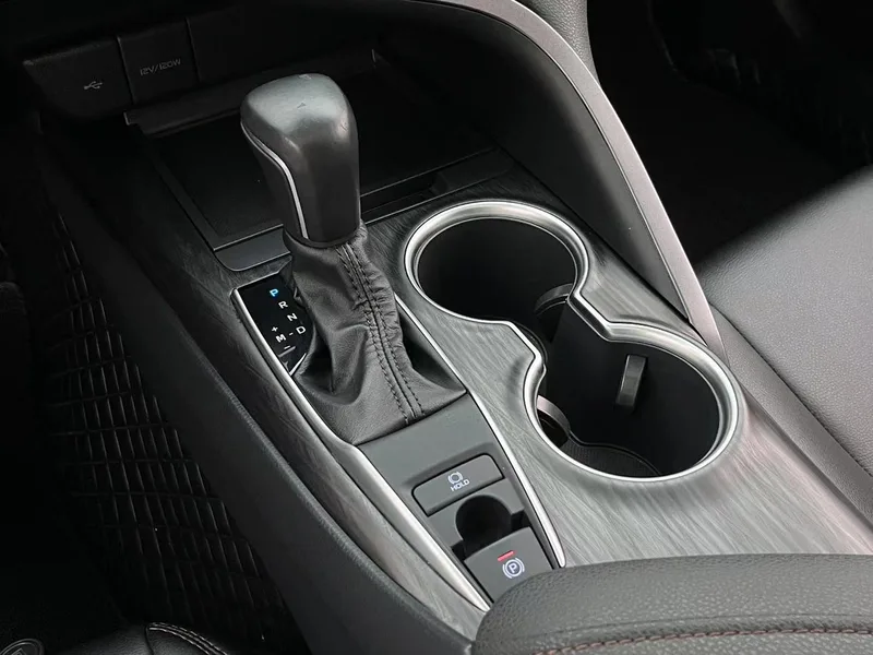 Toyota Camry 2022 2.0GVP Version leader intérieur photo 9