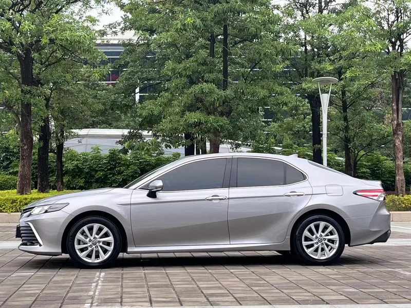 Toyota Camry 2022 2.0GVP Version leader intérieur photo 13
