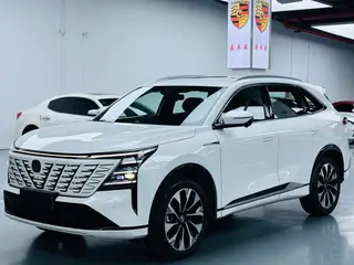 Changan CS75 PLUS 2025 Cuarta generación Ultra 2.0T Nuevo tipo de inteligencia de ballena azul