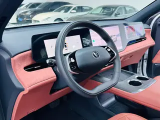Changan CS75 PLUS 2025 Fourth generation Ultra 2.0T New Blue Whale Wisdom Zhiqing Type exterior photo 5