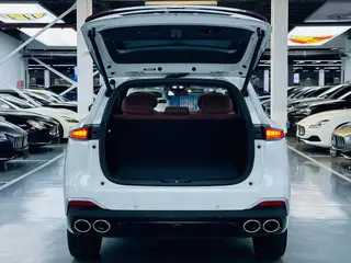 Changan CS75 PLUS 2025 Fourth generation Ultra 2.0T New Blue Whale Wisdom Zhiqing Type interior photo 11