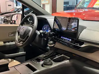 Toyota Granvia 2024 Intelligent electric hybrid double engine 2.5L Two-wheel drive Zunjue ULTRA version interior photo 12