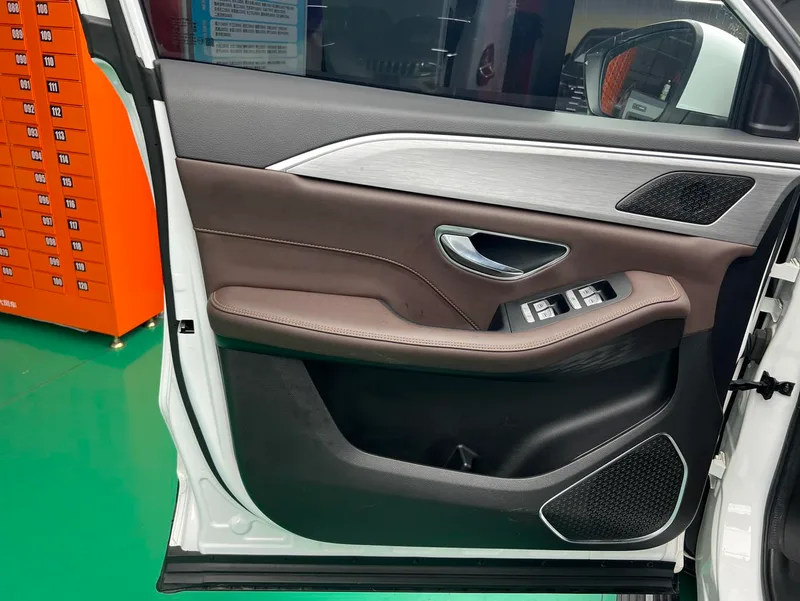 Jetour X90 PLUS 2023 1.6TD DCT Single-level floor interior photo 17