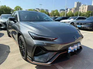 Changan UNI-V 2025 Third generation 2.0T Jin Qing type exterior photo 3 Changan UNI-V 2025 Third generation 2.0T Jin Qing type exterior photo 3