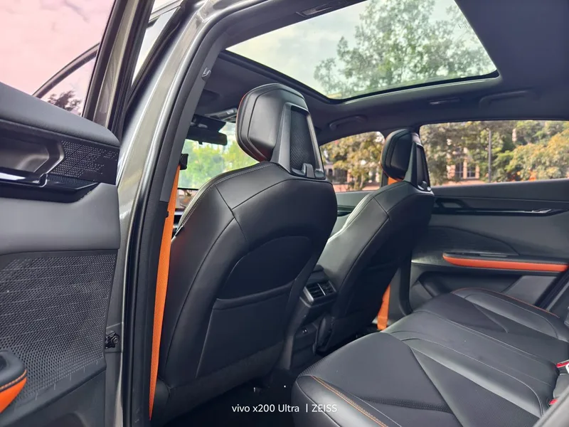 Changan UNI-V 2023 1.5T Premium Trim exterior photo 5 Changan UNI-V 2023 1.5T Premium Trim exterior photo 5