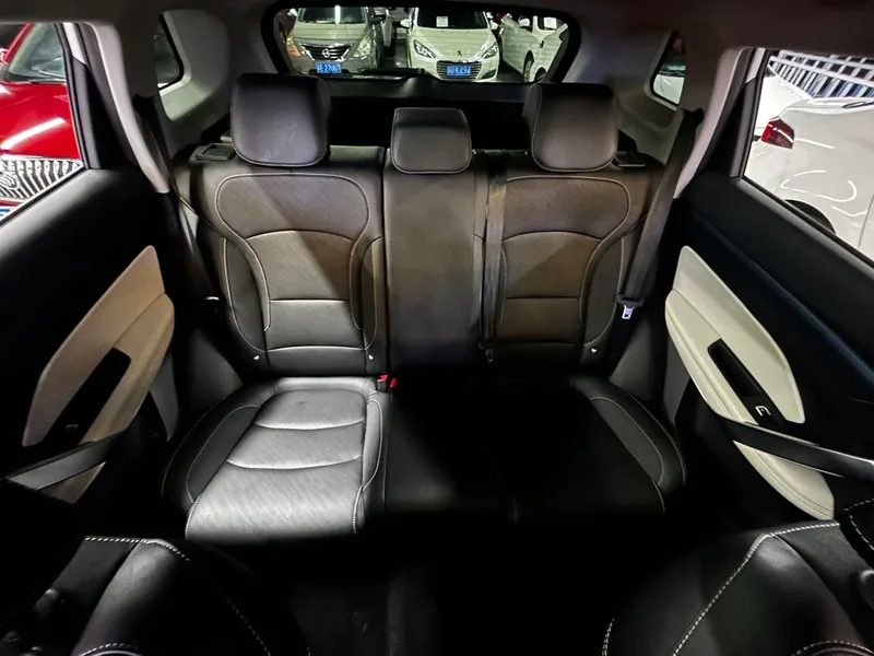 Geely Boyue 2022 Boyue X 1.8TD DCT Tipo de conexión inteligente interior foto 9 Geely Boyue 2022 Boyue X 1.8TD DCT Tipo de conexión inteligente interior foto 9