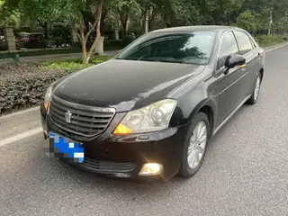 Toyota Crown 2010 2.5L Royal Versión de navegación de techo corredizo de cuero exterior foto 1 Toyota Crown 2010 2.5L Royal Versión de navegación de techo corredizo de cuero exterior foto 1