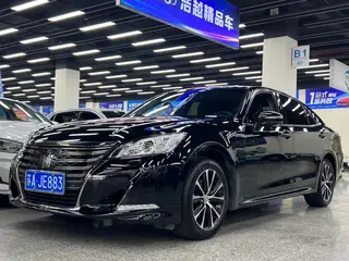 Toyota Crown 2018 2.0T Fashion Edition exterior photo 1