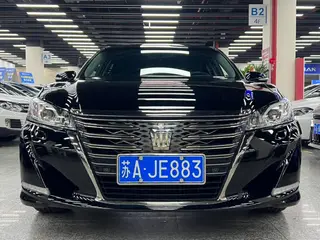 Toyota Crown 2018 2.0T Fashion Edition exterior photo 2