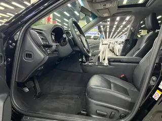 Toyota Crown 2018 2.0T Fashion Edition exterior photo 4