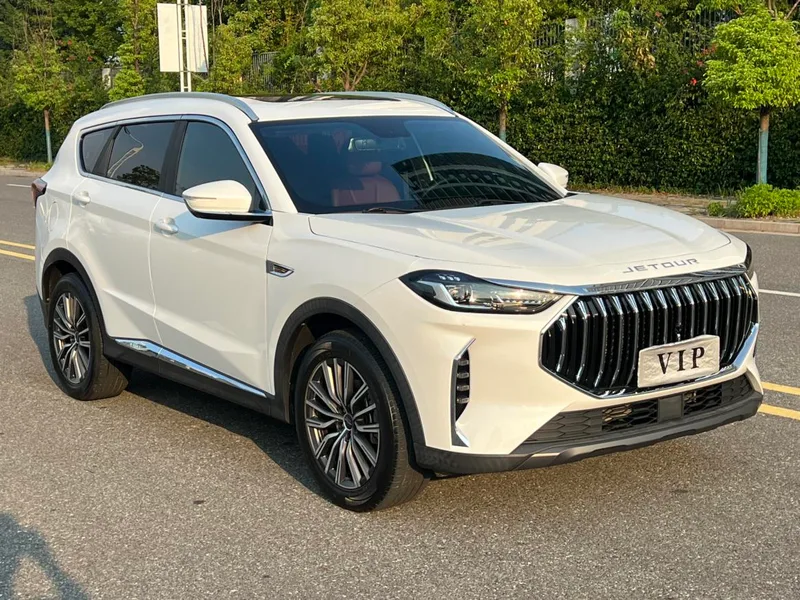 Jetour X70 PLUS 2023 1.5T DCT Brave person PLUS 7 seat exterior photo 3 Jetour X70 PLUS 2023 1.5T DCT Brave person PLUS 7 seat exterior photo 3