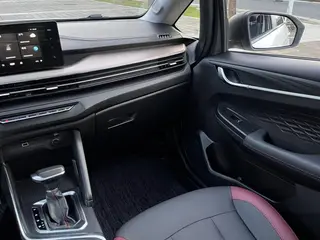 Geely Vision X3 2021 PRO 1.5L CVT Premium Trim interior photo 14 Geely Vision X3 2021 PRO 1.5L CVT Premium Trim interior photo 14