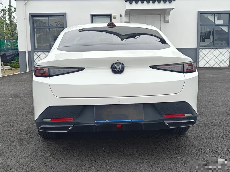 Changan Lamore 2023 1.5T GDI Type pilote automatique extérieur photo 6 Changan Lamore 2023 1.5T GDI Type pilote automatique extérieur photo 6