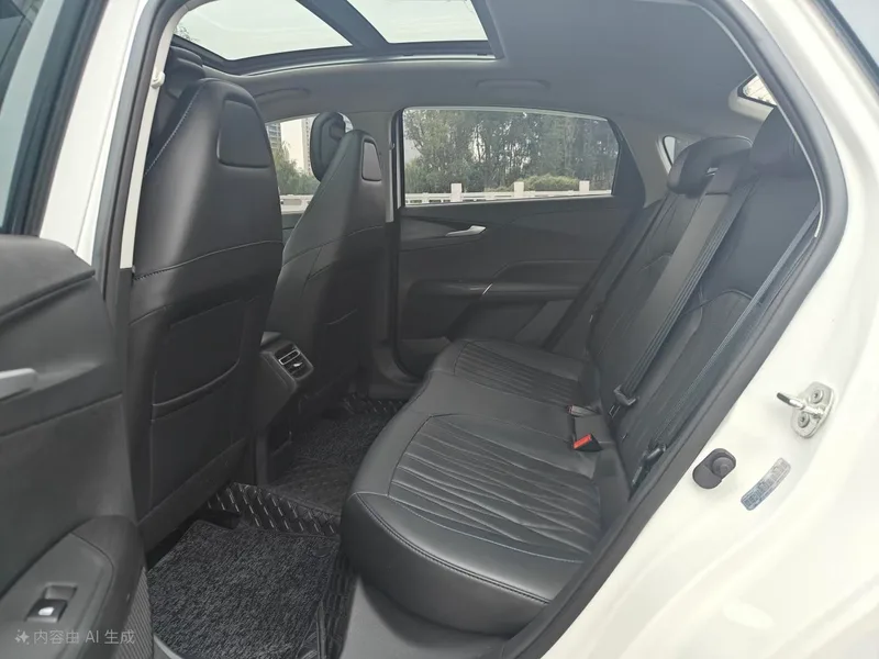 Changan Lamore 2023 1.5T GDI Type pilote automatique intérieur photo 8 Changan Lamore 2023 1.5T GDI Type pilote automatique intérieur photo 8