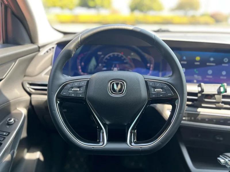 Changan CS75 PLUS 2020 1.5T Automatic Deluxe interior photo 18 Changan CS75 PLUS 2020 1.5T Automatic Deluxe interior photo 18